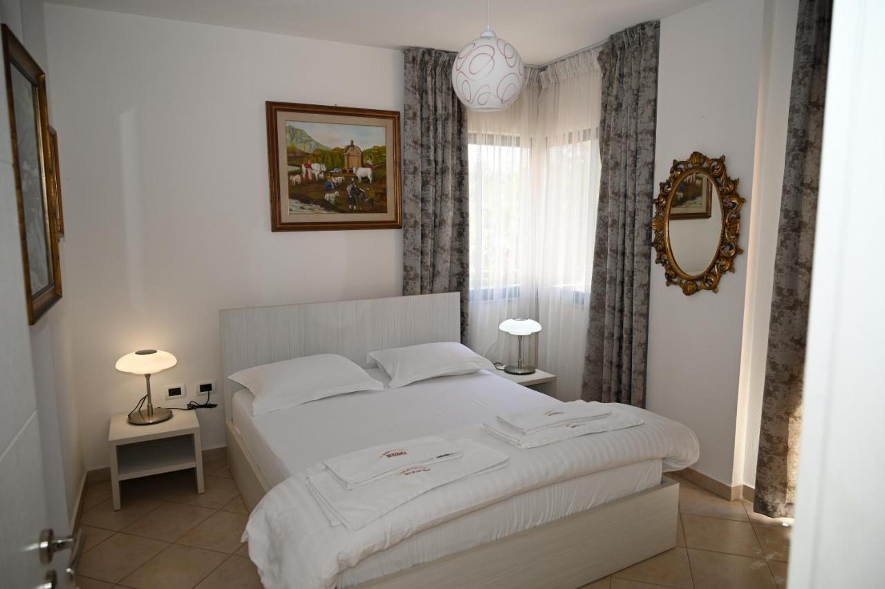 Aparthotel Shkodra Durres Ngoại thất bức ảnh